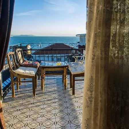 The Local & Bed & Breakfast