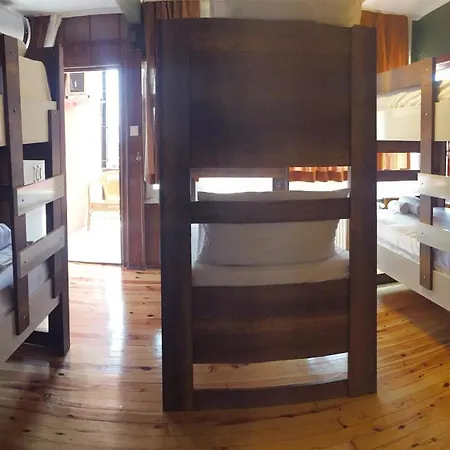 The Local & Istanbulská provincie