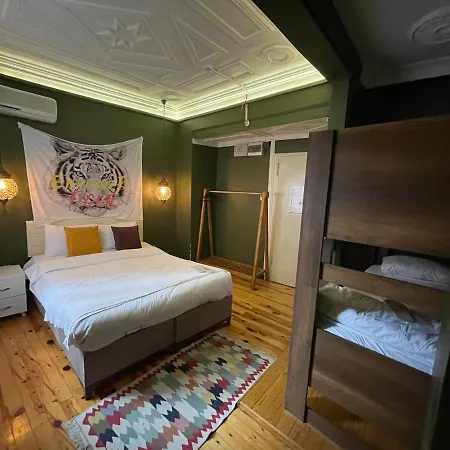 The Local & Bed & Breakfast Istanbulská provincie